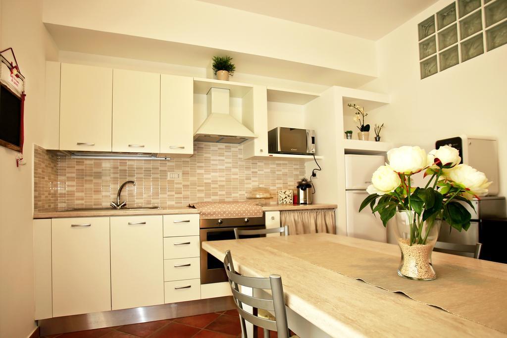 B&B A Casa Di Amici Giardini Naxos Eksteriør bilde